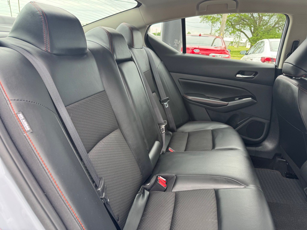 2025 Nissan Altima Image 18