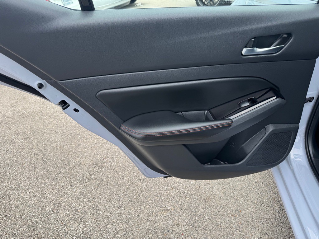 2025 Nissan Altima Image 21
