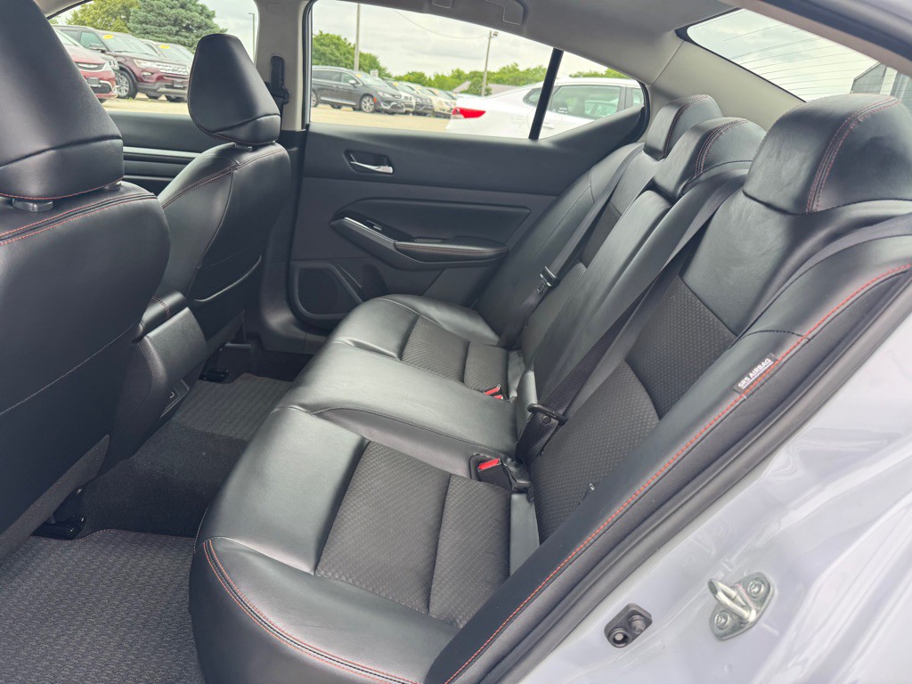 2025 Nissan Altima Image 22