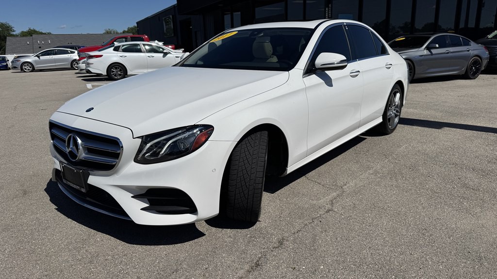 2017 Mercedes-Benz E-Class Image 4