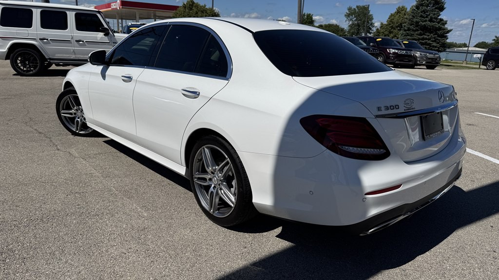 2017 Mercedes-Benz E-Class Image 6