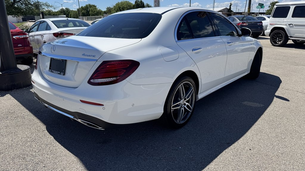 2017 Mercedes-Benz E-Class Image 8