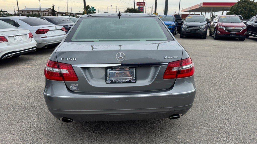 2010 Mercedes-Benz E-Class Image 7