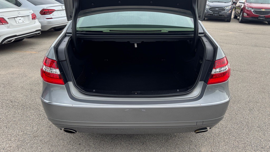 2010 Mercedes-Benz E-Class Image 10