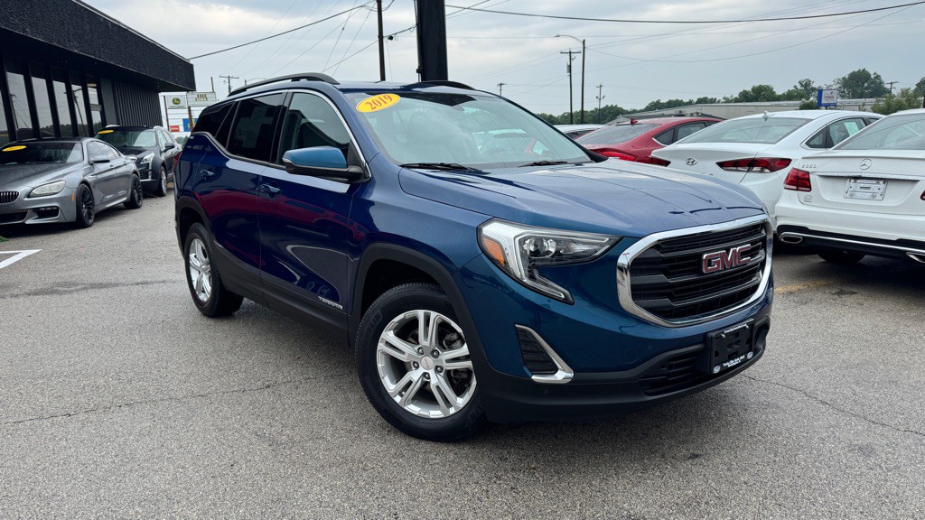 2019 GMC Terrain Image 2