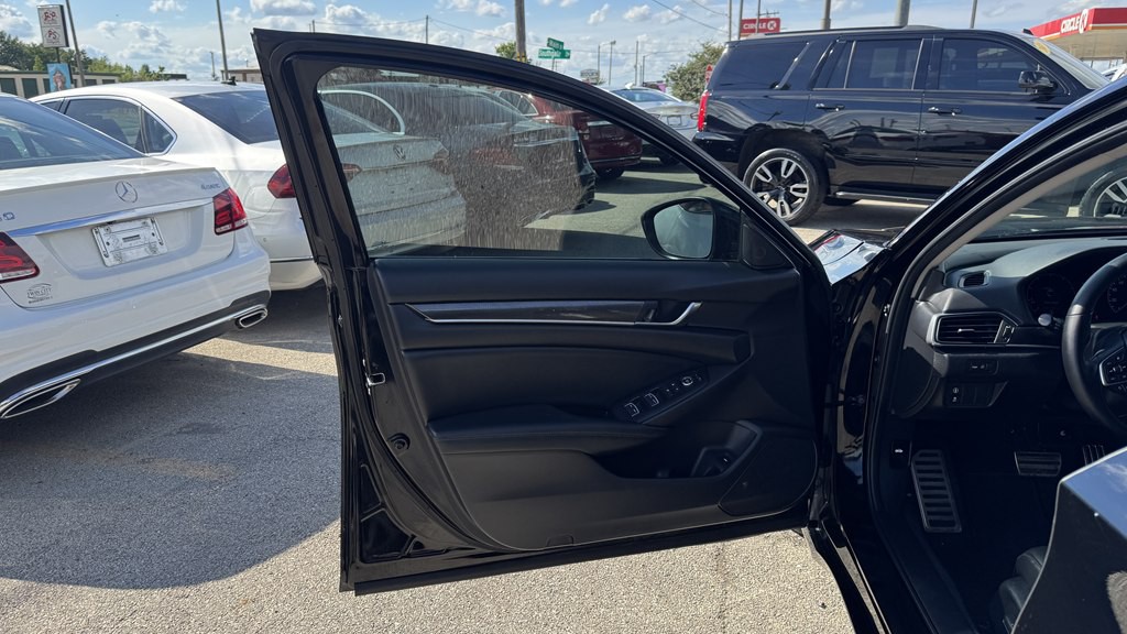 2022 Honda Accord Image 13
