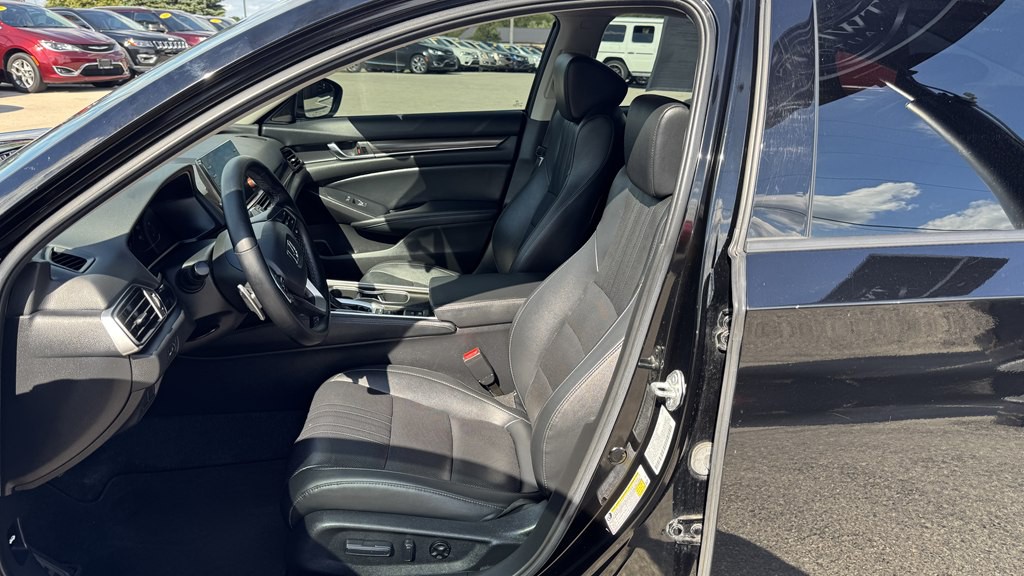 2022 Honda Accord Image 15