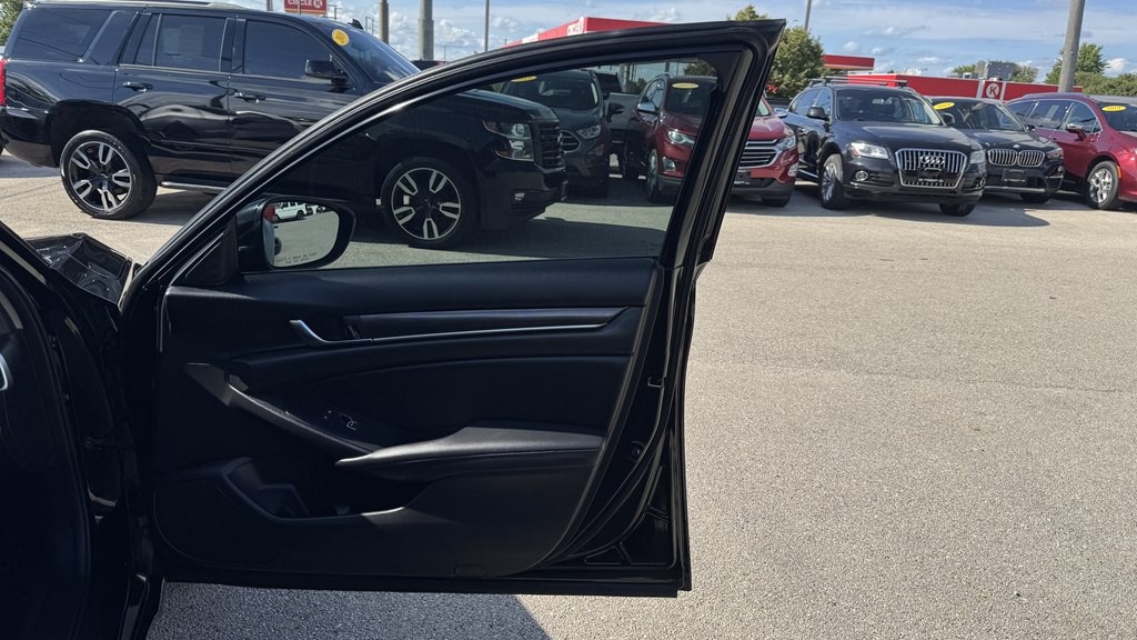 2022 Honda Accord Image 26