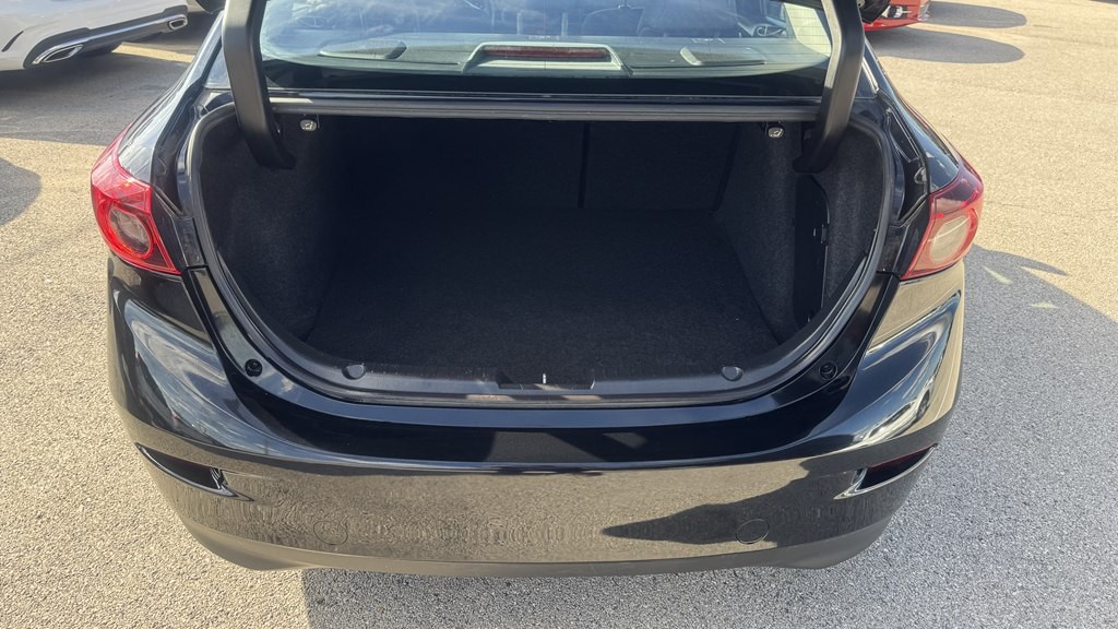 2016 Mazda Mazda3 Image 10