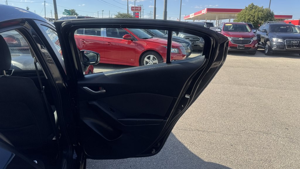 2016 Mazda Mazda3 Image 25