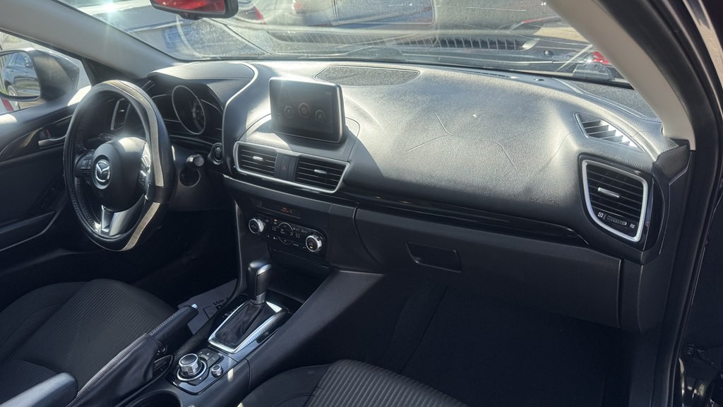 2016 Mazda Mazda3 Image 28