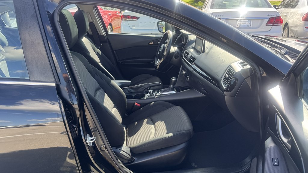 2016 Mazda Mazda3 Image 29