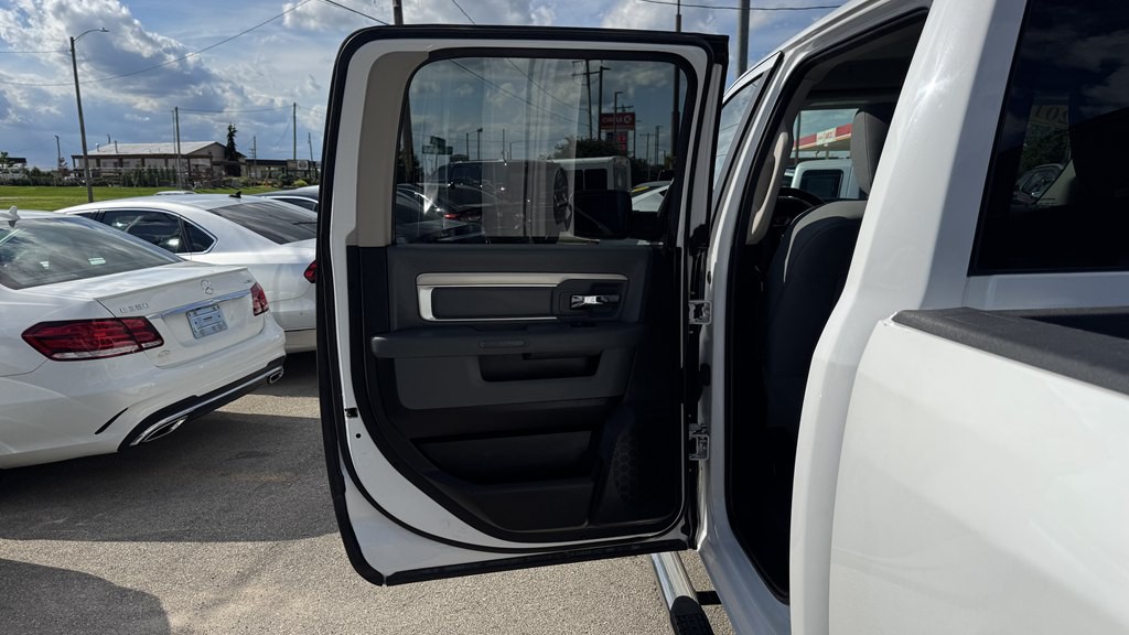 2019 RAM 1500 Image 21