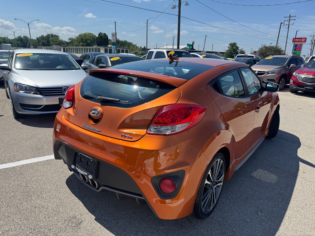 2016 Hyundai Veloster Image 7