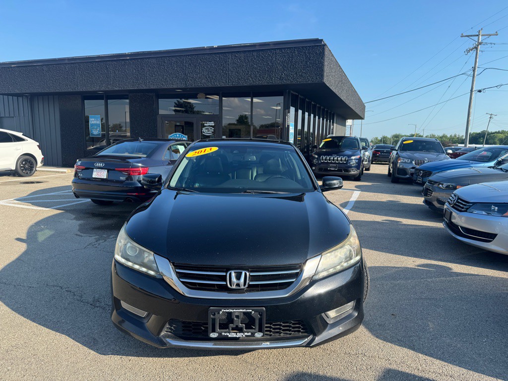 2013 Honda Accord Image 2