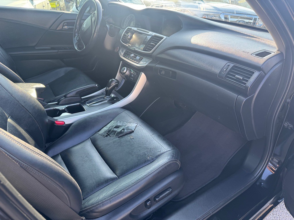 2013 Honda Accord Image 12