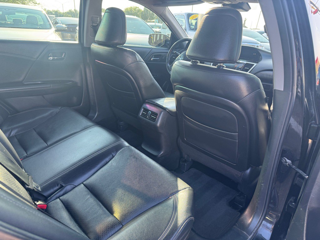 2013 Honda Accord Image 15