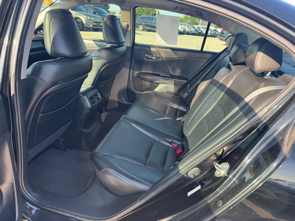 2013 Honda Accord Image 18