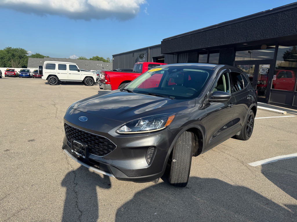 2020 Ford Escape Image 3