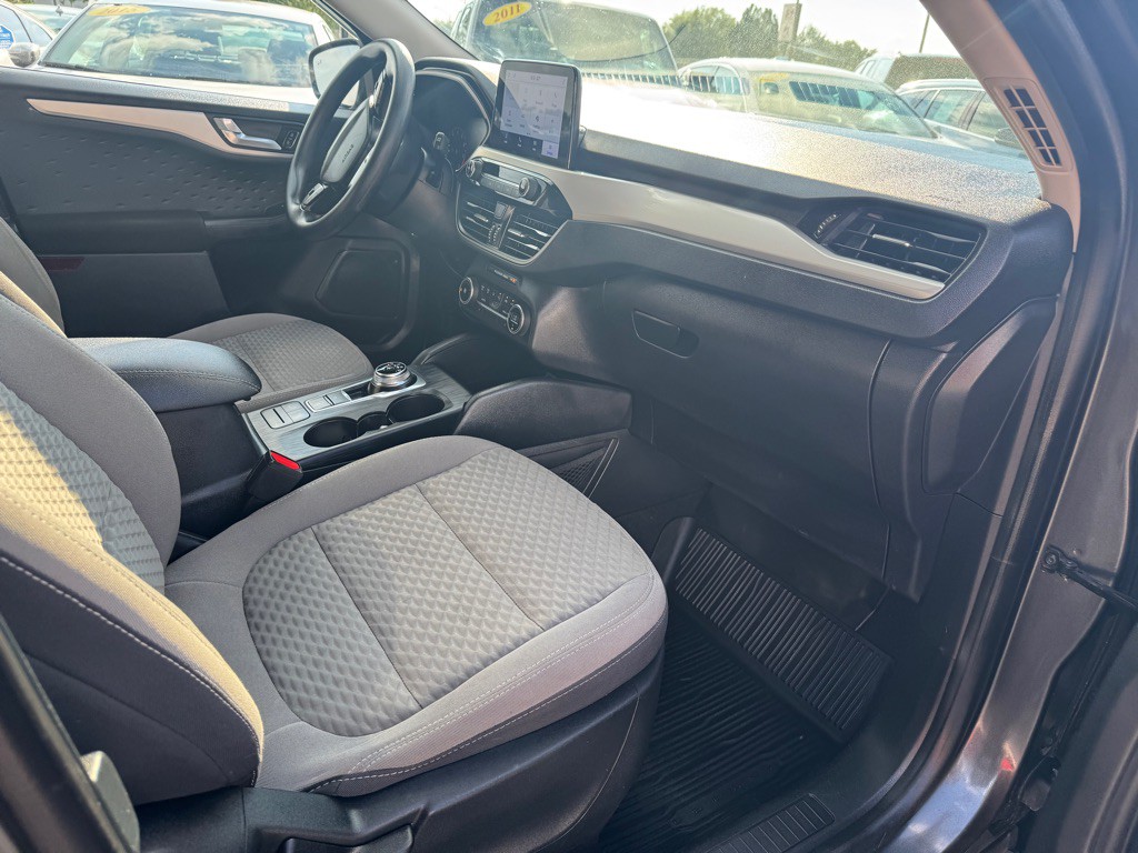 2020 Ford Escape Image 9