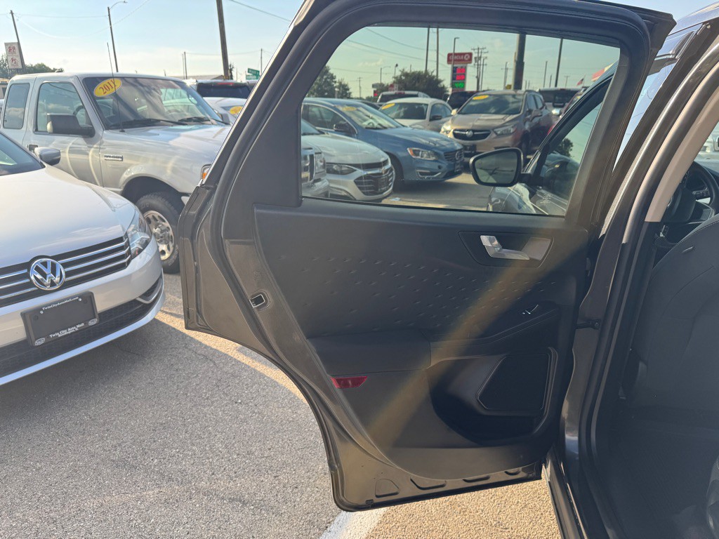 2020 Ford Escape Image 17