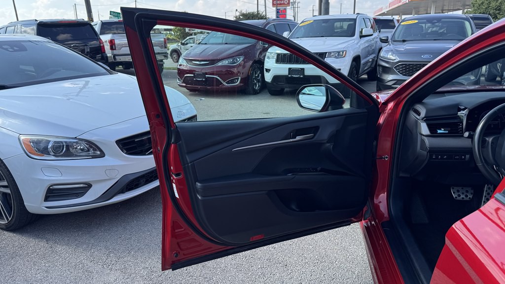 2025 Toyota Camry Image 13