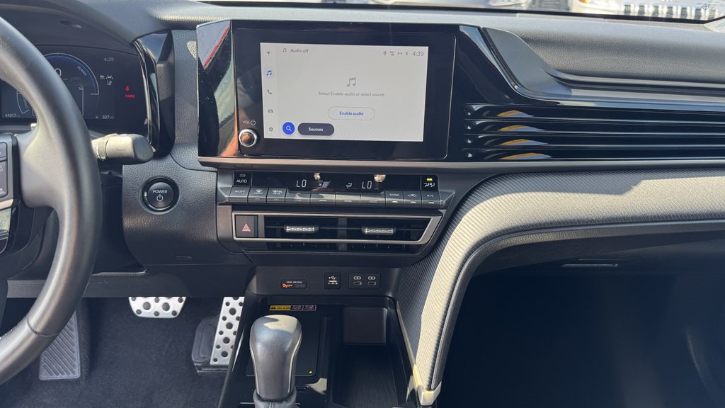 2025 Toyota Camry Image 18