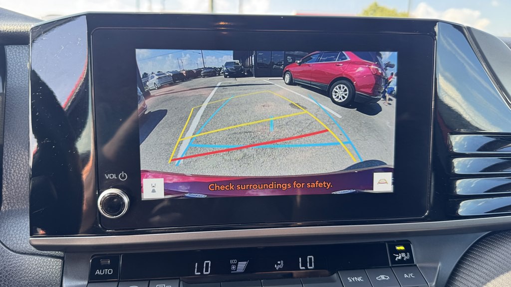 2025 Toyota Camry Image 19