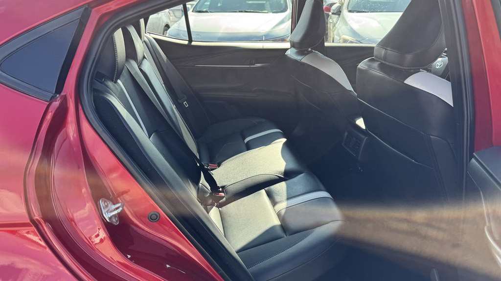 2025 Toyota Camry Image 24
