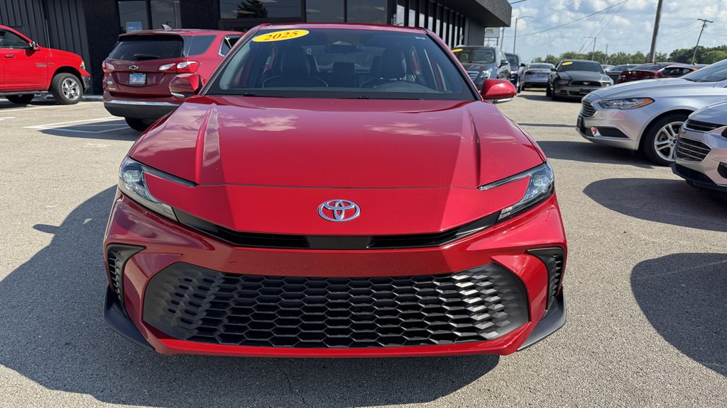 2025 Toyota Camry Image 3
