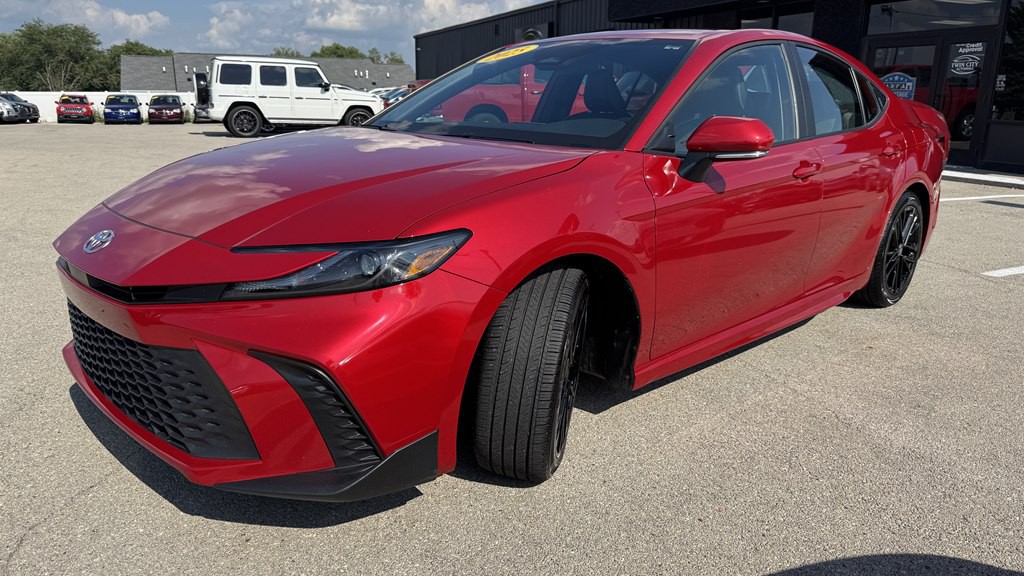 2025 Toyota Camry Image 4