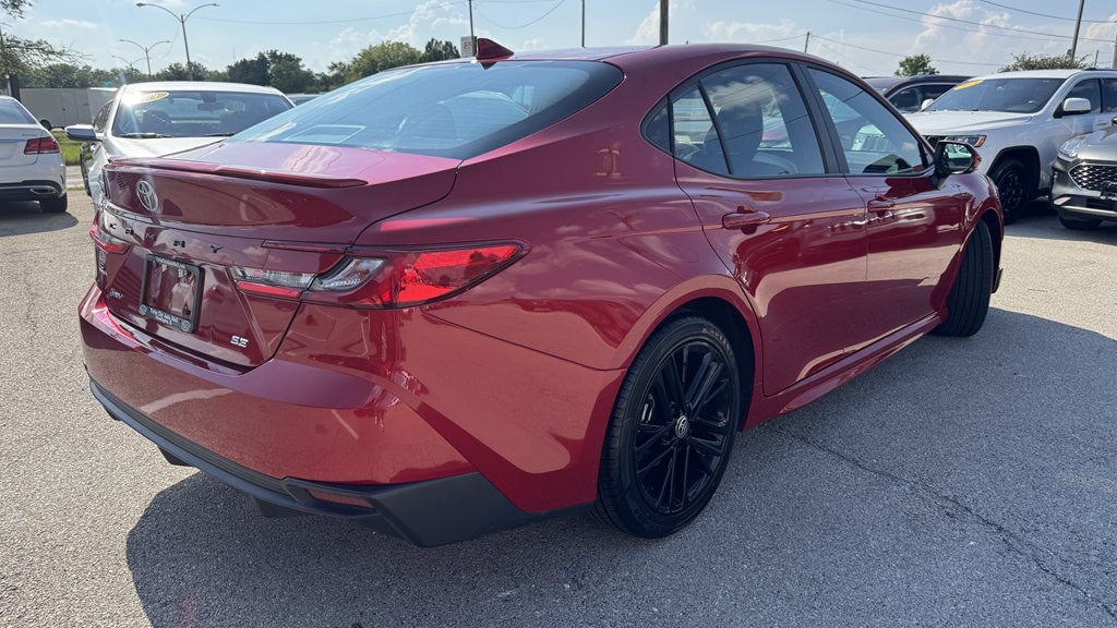 2025 Toyota Camry Image 8