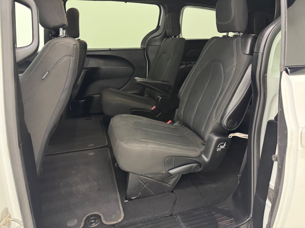 2020 Chrysler Pacifica Image 19