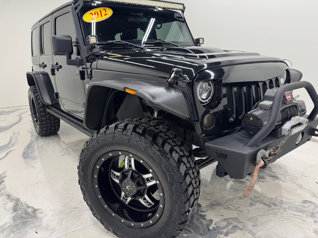 2012 Jeep Wrangler Unlimited Image 2