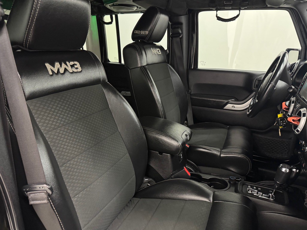 2012 Jeep Wrangler Unlimited Image 15