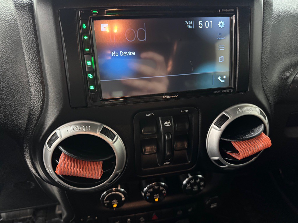 2012 Jeep Wrangler Unlimited Image 29