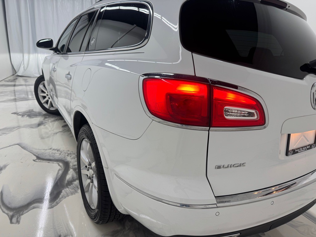 2017 Buick Enclave Image 6