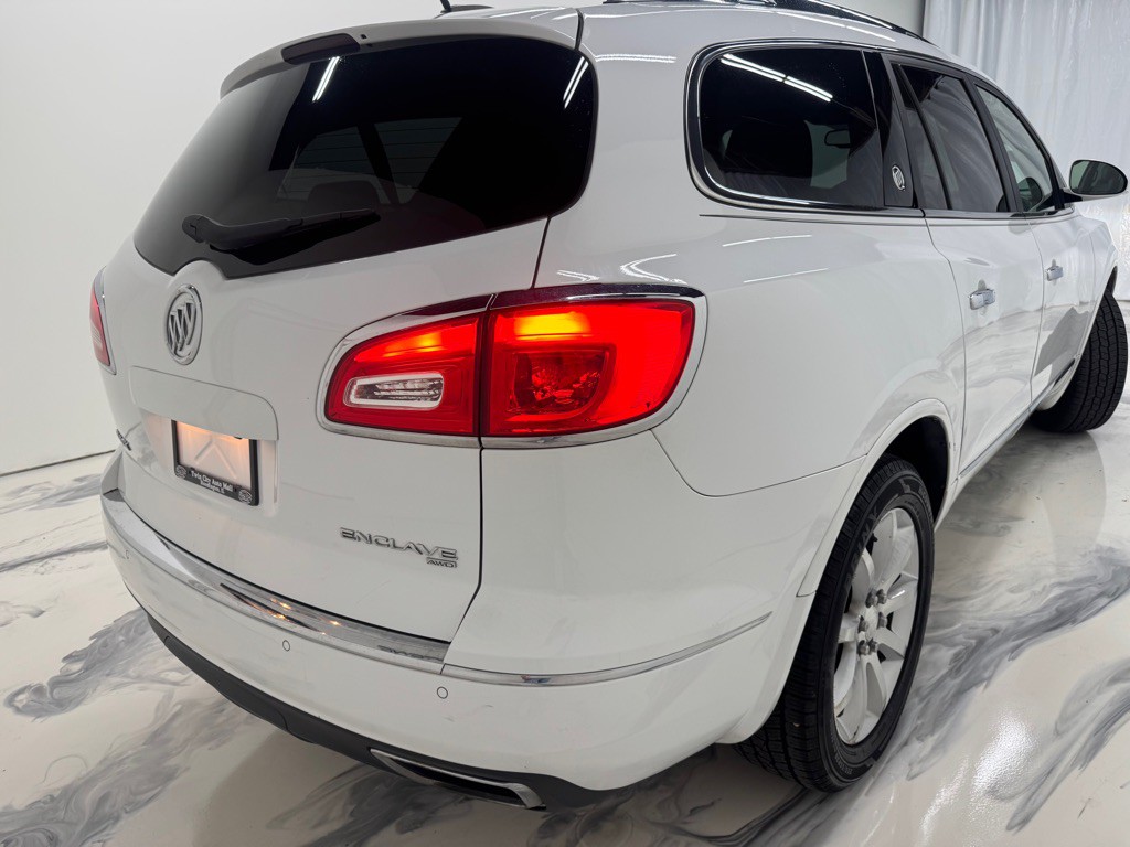 2017 Buick Enclave Image 8