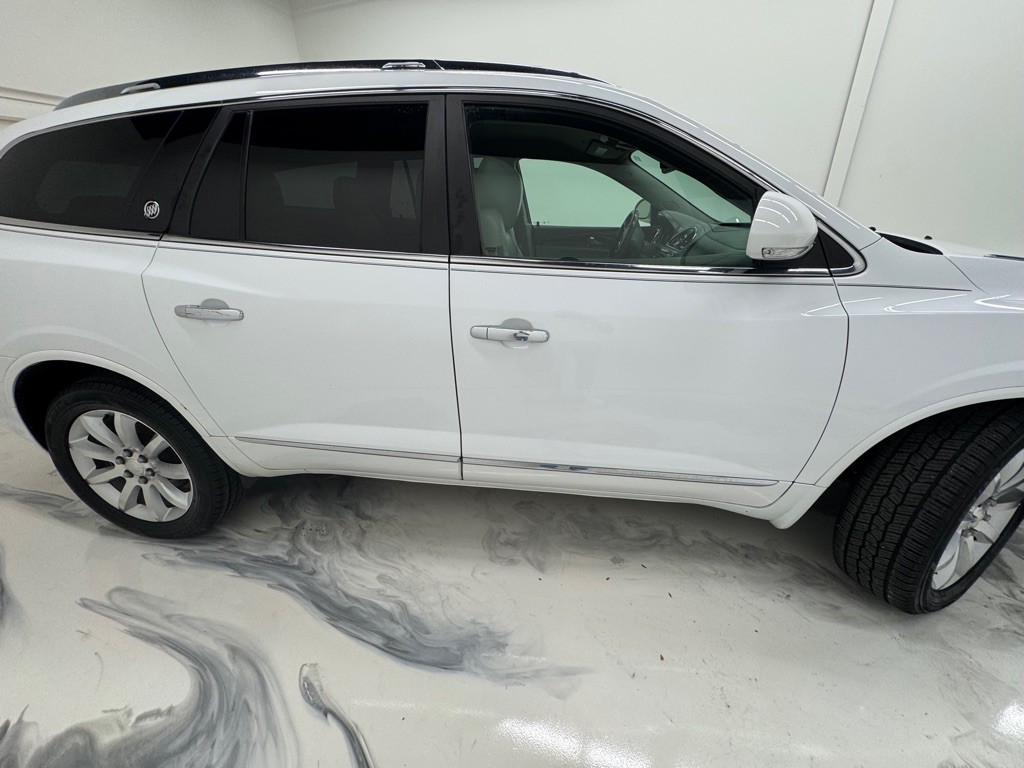 2017 Buick Enclave Image 9