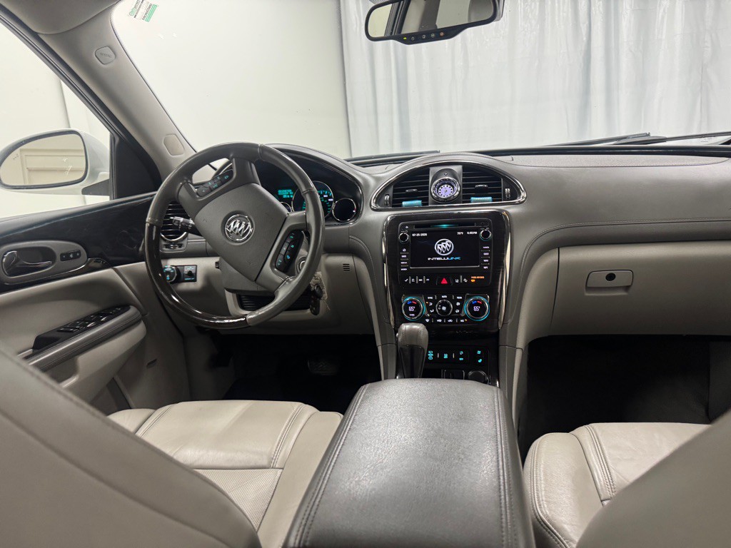 2017 Buick Enclave Image 18