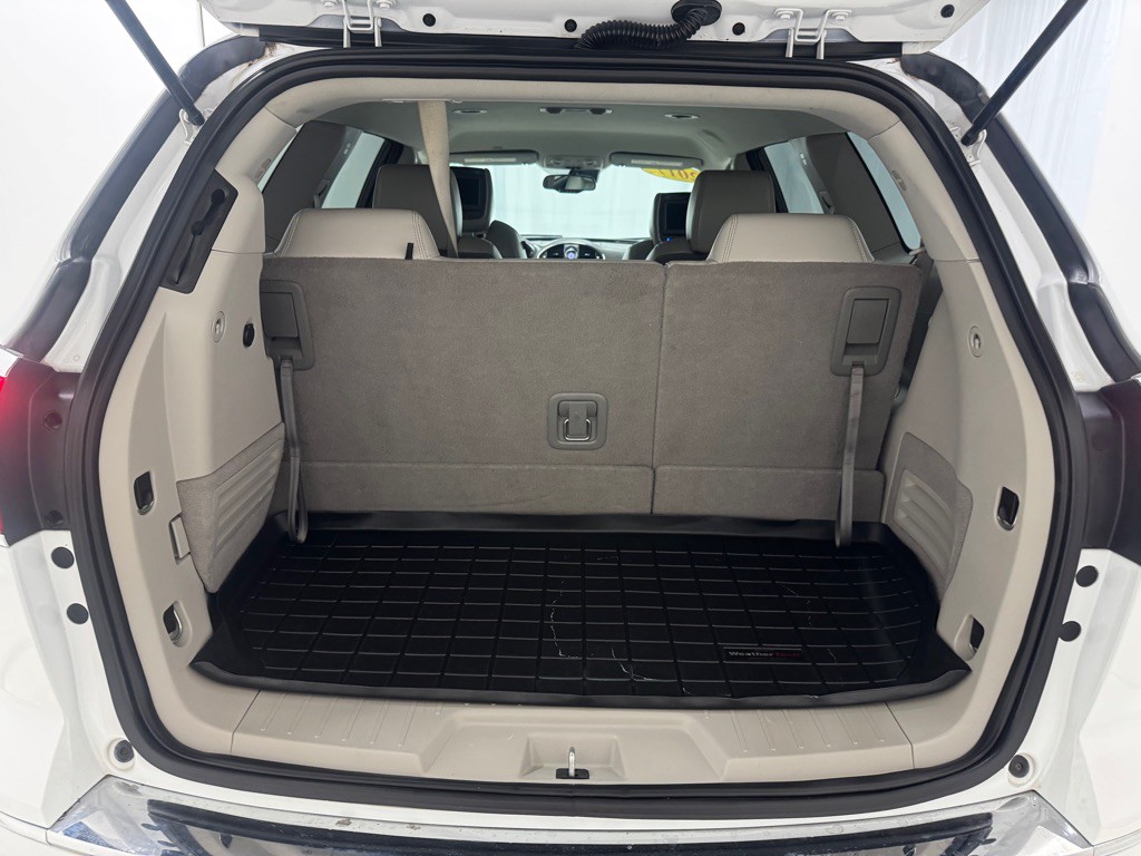 2017 Buick Enclave Image 21