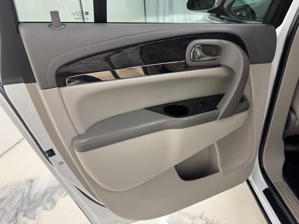 2017 Buick Enclave Image 22