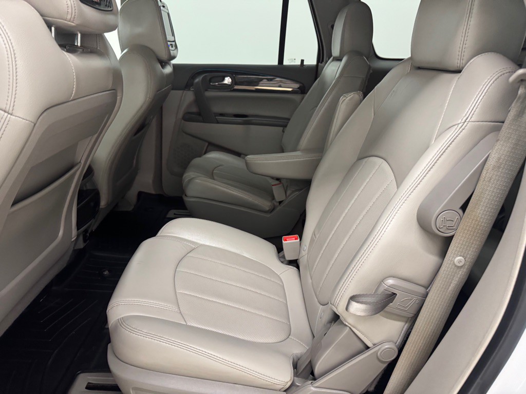 2017 Buick Enclave Image 23