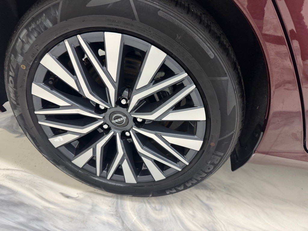 2025 Nissan Altima Image 11