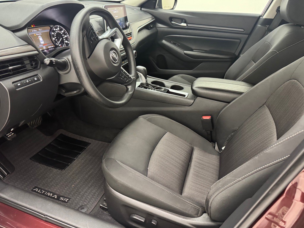2025 Nissan Altima Image 23