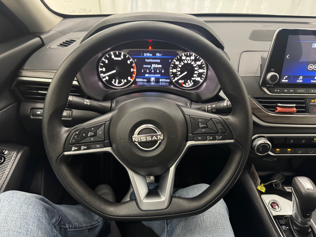 2025 Nissan Altima Image 26