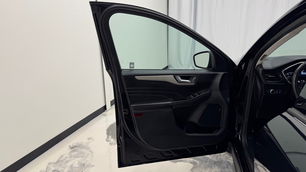 2021 Ford Escape Image 13