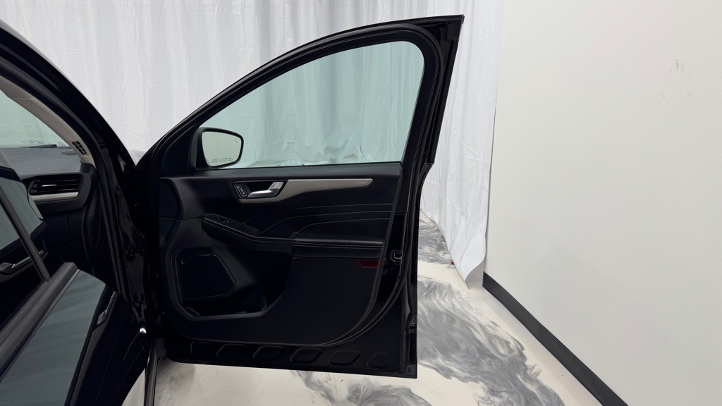 2021 Ford Escape Image 26