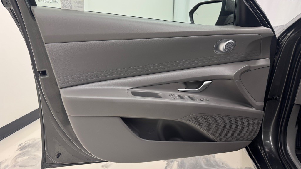 2024 Hyundai Elantra Image 14