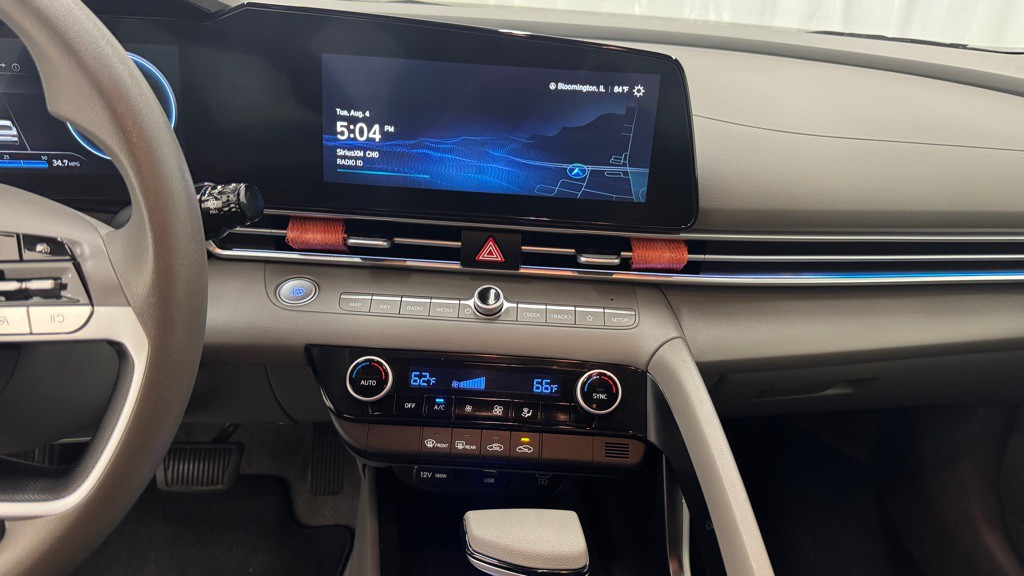 2024 Hyundai Elantra Image 19
